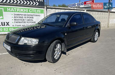 Лифтбек Skoda Superb 2005 в 