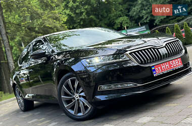 Лифтбек Skoda Superb 2021 в 
