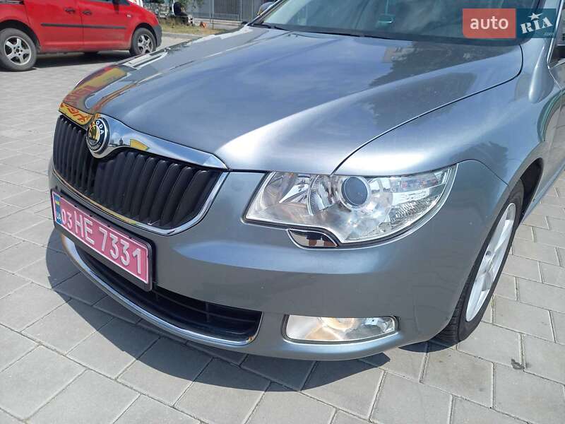 Skoda Superb 2011 Skoda Superb 2011