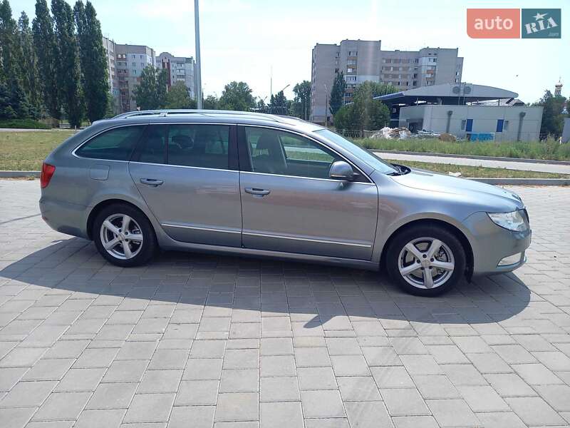 Универсал Skoda Superb 2011 в Черкассах фото 7 Универсал Skoda Superb 2011 в Черкассах