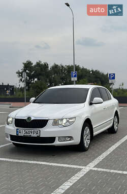 Лифтбек Skoda Superb 2013 в Киеве