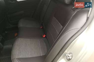 Лифтбек Skoda Superb 2013 в 