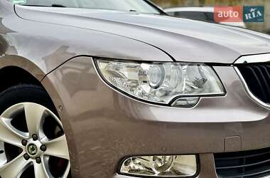 Лифтбек Skoda Superb 2010 в 