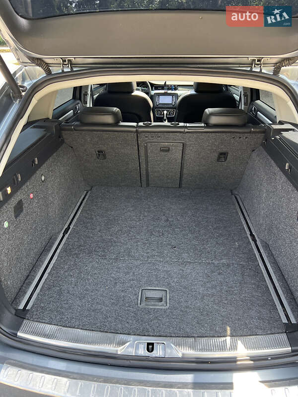 Универсал Skoda Superb 2011 в Казатине