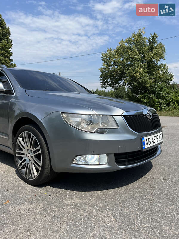Универсал Skoda Superb 2011 в Казатине
