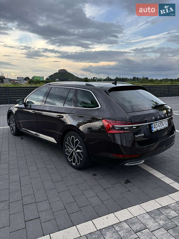 Універсал Skoda Superb 2019 в Мукачевому