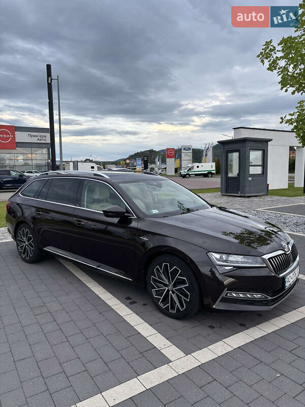 Універсал Skoda Superb 2019 в Мукачевому