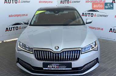 Лифтбек Skoda Superb 2020 в Львове