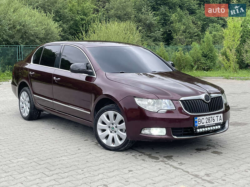 Лифтбек Skoda Superb 2011 в Турке