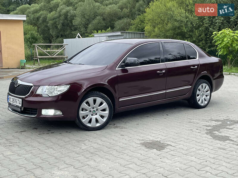 Лифтбек Skoda Superb 2011 в Турке