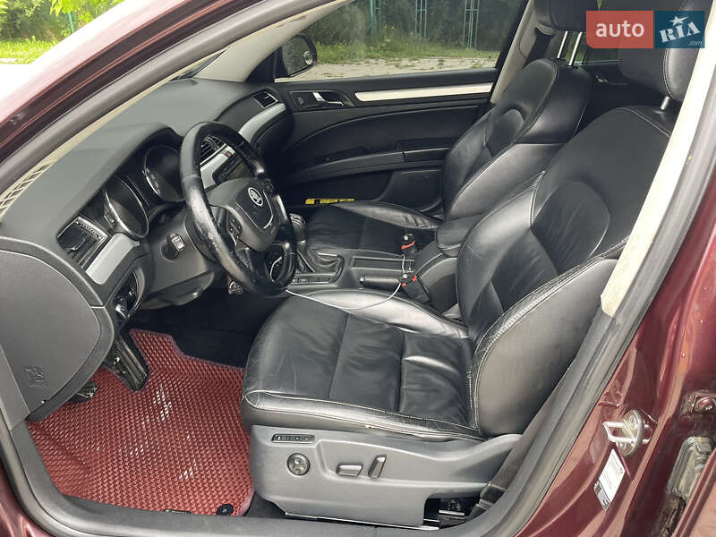 Лифтбек Skoda Superb 2011 в Турке