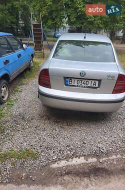 Ліфтбек Skoda Superb 2006 в Полтаві