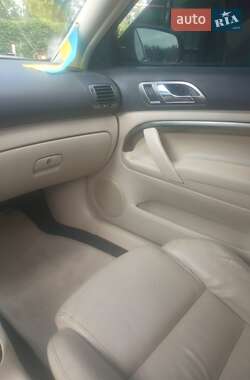 Лифтбек Skoda Superb 2004 в 