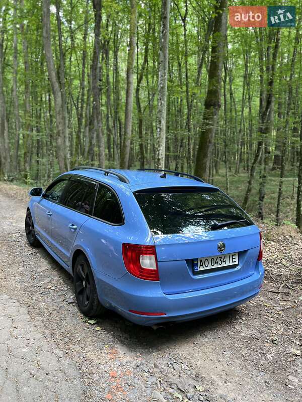 Универсал Skoda Superb 2012 в Ужгороде фото 3 Универсал Skoda Superb 2012 в Ужгороде