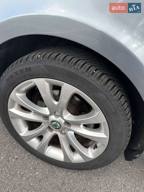 Универсал Skoda Superb 2009 в Киеве