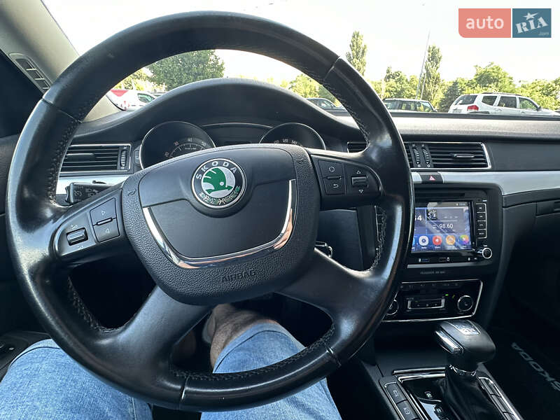 Универсал Skoda Superb 2009 в Киеве