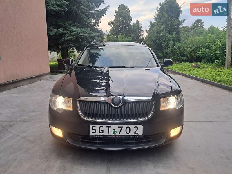 Универсал Skoda Superb 2010 в Дубно