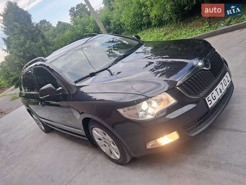 Универсал Skoda Superb 2010 в Дубно
