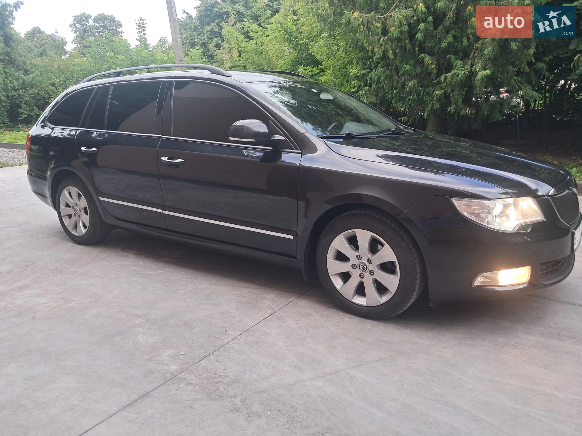 2010 Skoda Superb - мініатюра 12