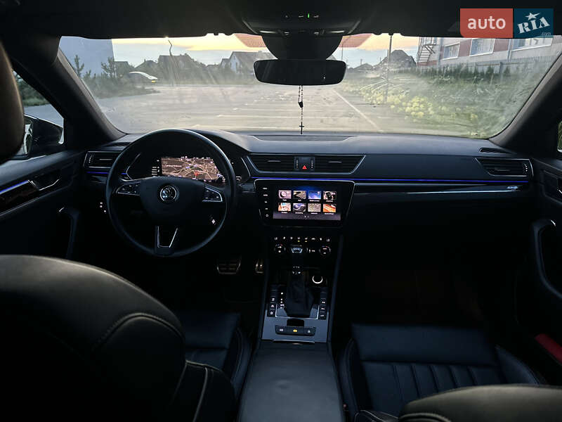 Лифтбек Skoda Superb 2019 в Львове