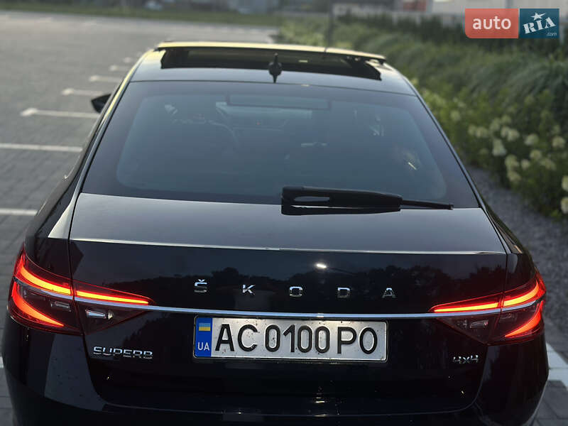 Лифтбек Skoda Superb 2019 в Львове