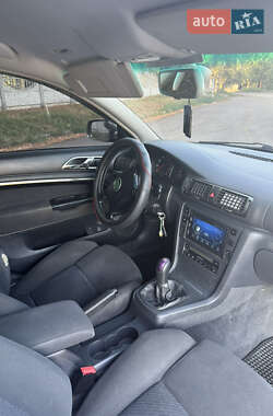 Лифтбек Skoda Superb 2005 в 