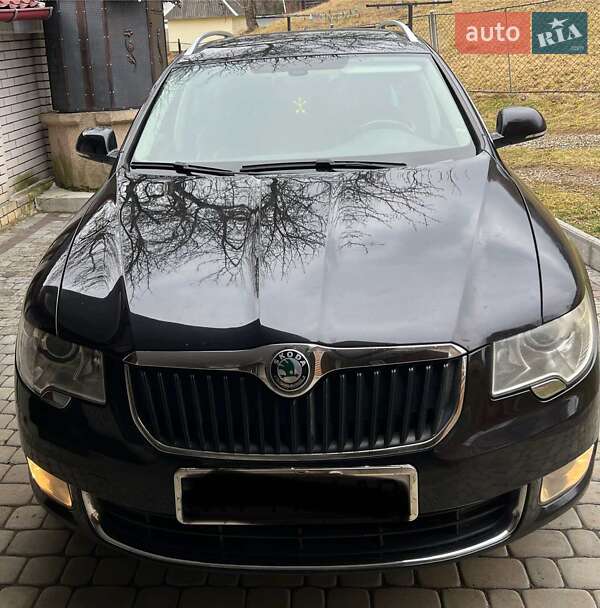 Универсал Skoda Superb 2010 в Ивано-Франковске