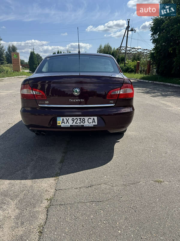 Лифтбек Skoda Superb 2009 в Киеве