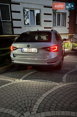 Універсал Skoda Superb 2017 в Ірпені