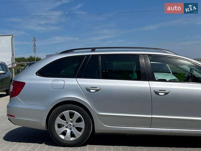 Универсал Skoda Superb 2013 в Львове