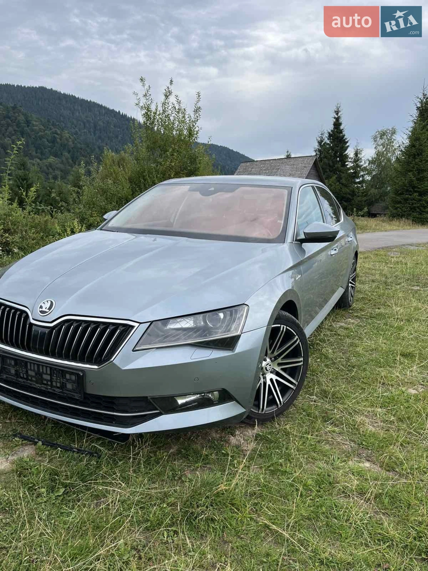 2017 Skoda Superb - мініатюра 2