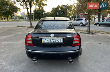Лифтбек Skoda Superb 2002 в 