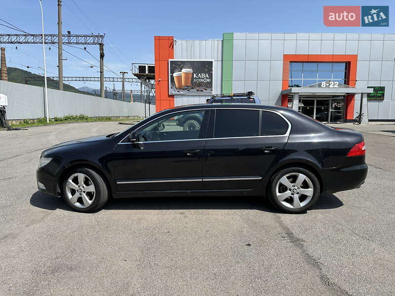 Лифтбек Skoda Superb 2011 в Сваляве