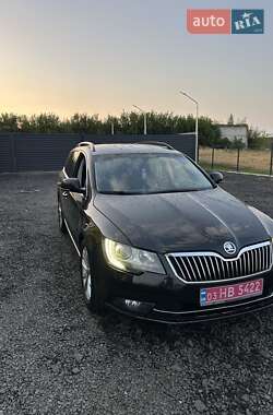 Універсал Skoda Superb 2015 в Седлище