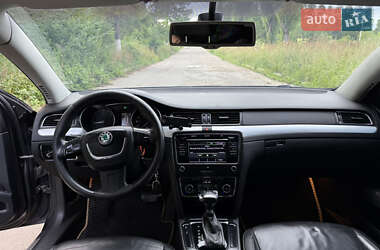 Лифтбек Skoda Superb 2011 в 