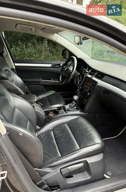 Лифтбек Skoda Superb 2011 в 