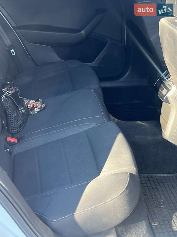 Універсал Skoda Superb 2015 в Зборові фото 31 Універсал Skoda Superb 2015 в Зборові