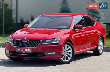 Лифтбек Skoda Superb 2018 в 
