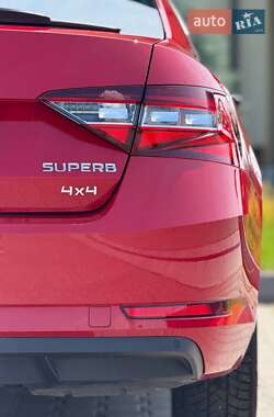 Лифтбек Skoda Superb 2018 в 
