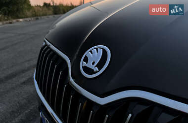 Лифтбек Skoda Superb 2017 в 