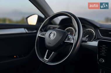 Лифтбек Skoda Superb 2017 в 