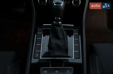 Лифтбек Skoda Superb 2017 в 