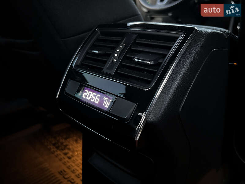 Лифтбек Skoda Superb 2017 в Киеве