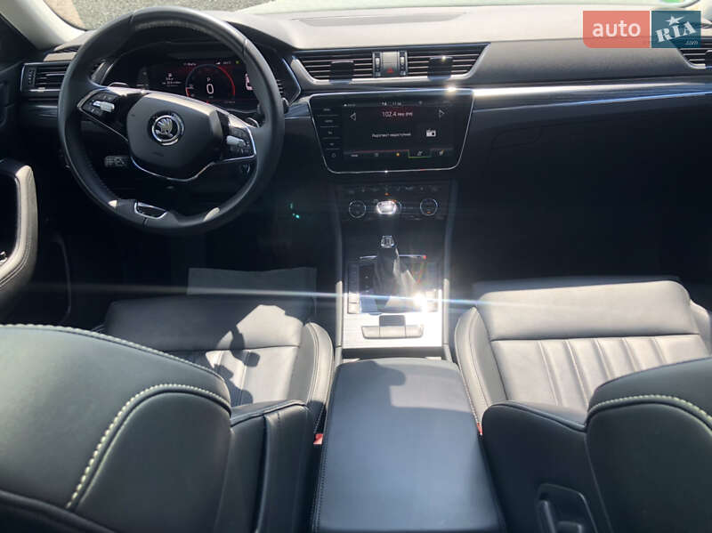 Лифтбек Skoda Superb 2022 в Луцке
