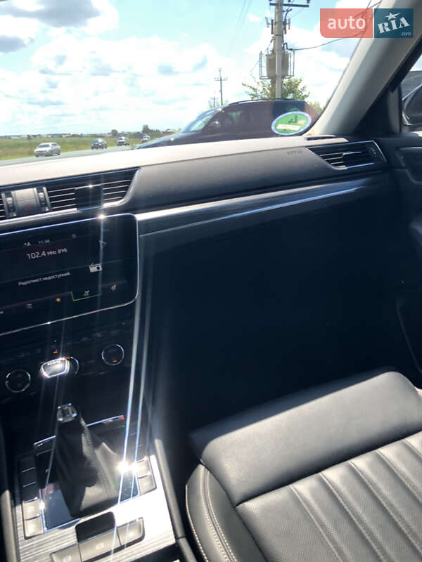 Лифтбек Skoda Superb 2022 в Луцке