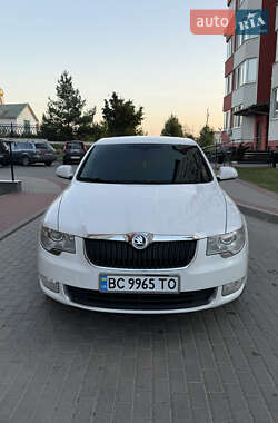 Ліфтбек Skoda Superb 2008 в Вараші