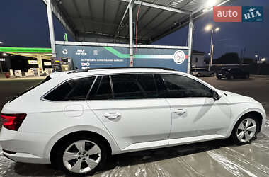 Универсал Skoda Superb 2017 в 