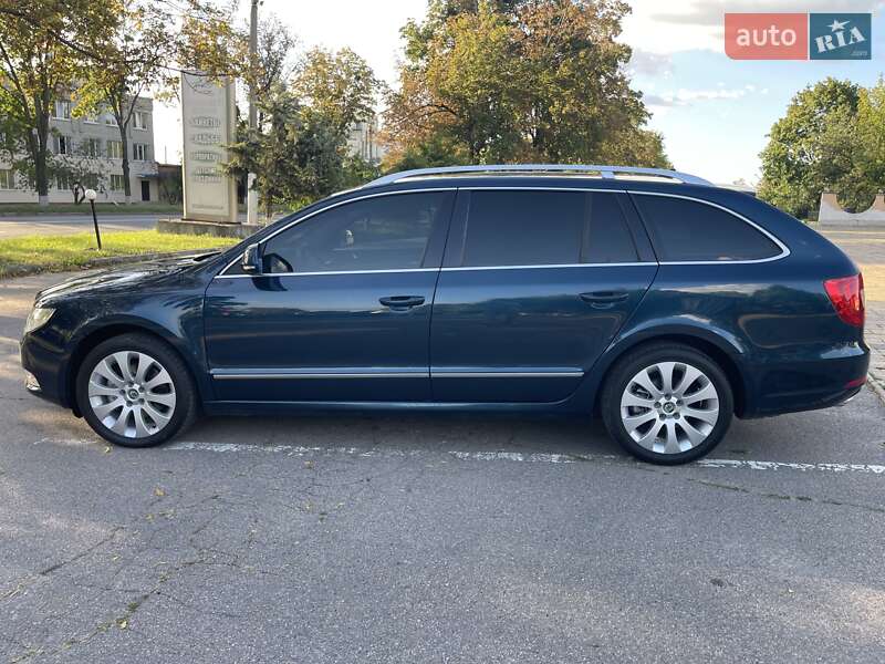 Универсал Skoda Superb 2012 в Киеве