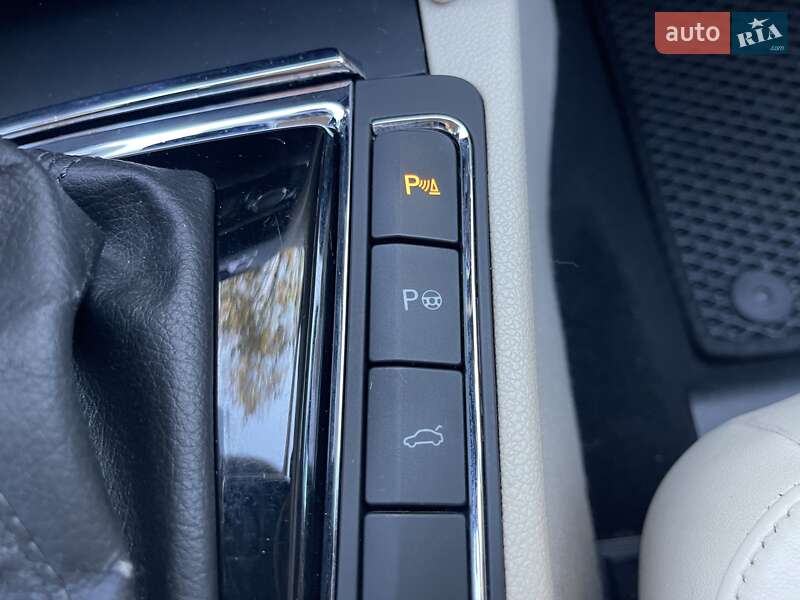 Универсал Skoda Superb 2012 в Киеве