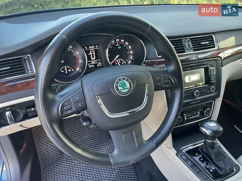 Универсал Skoda Superb 2012 в Киеве